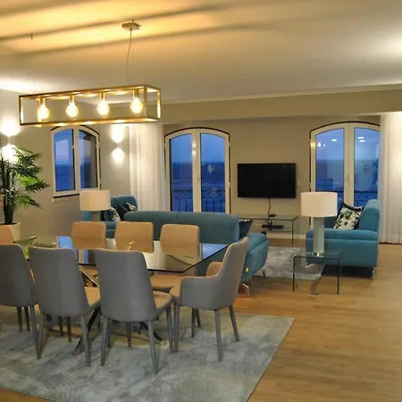 Apartement T4 Apartment *